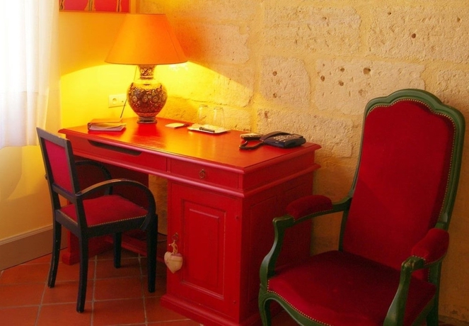 Imagen de la habitación del Hotel Hostellerie Proven&ccedil;ale. Foto 18