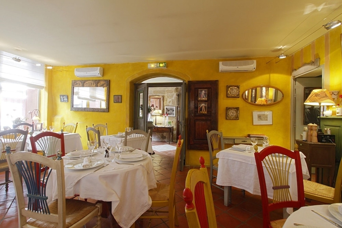 Imagen del bar/restaurante del Hotel Hostellerie Proven&ccedil;ale. Foto 5