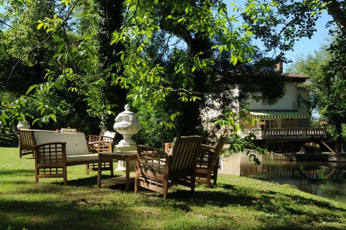 Imagen general del Hotel Hostellerie - Restaurant Les Gorges de l'Aveyron. Foto 9