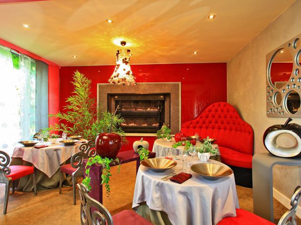 Imagen general del Hotel Hostellerie Saint Jacques. Foto 8