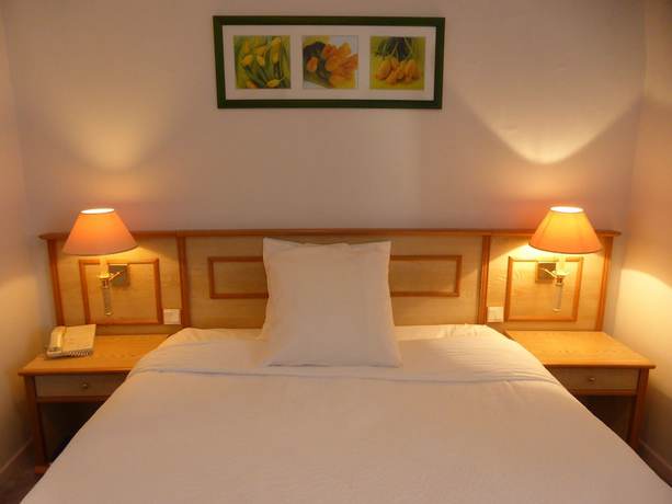Imagen de la habitación del Hotel Hostellerie Saint Louis. Foto 11