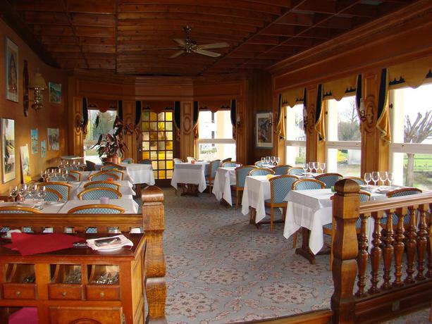 Imagen del bar/restaurante del Hotel Hostellerie Saint Pierre. Foto 2