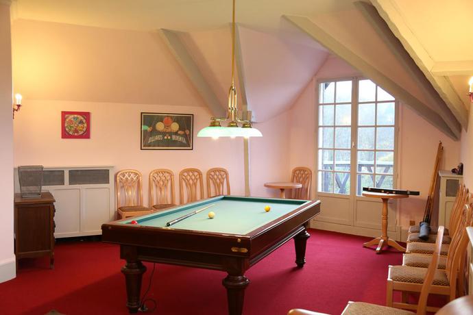 Imagen de los interiores del Hotel Hostellerie Saint Pierre. Foto 8