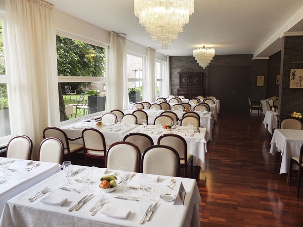 Imagen del bar/restaurante del Hotel Hostellerie Saint-antoine. Foto 3