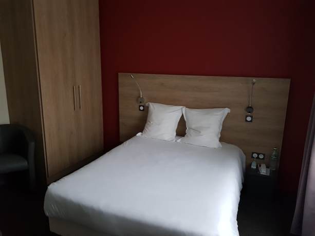 Imagen de la habitación del Hotel Hostellerie a la Bonne Auberge. Foto 17