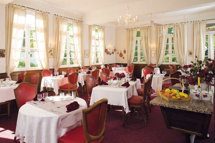 Imagen del bar/restaurante del Hotel Hostellerie de la Roseraie. Foto 4