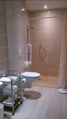 Imagen de la habitación del Hotel Hostellerie de la Roseraie. Foto 12