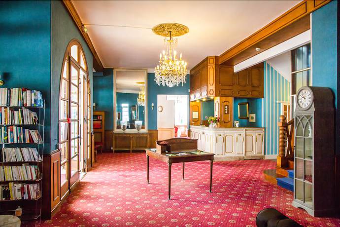 Imagen de los interiores del Hotel Hostellerie de la Roseraie. Foto 19