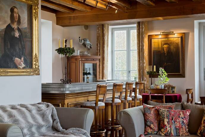 Imagen general del Hotel Hostellerie de la Tour d\'Auxois. Foto 9