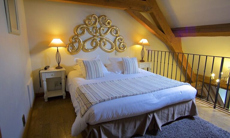 Imagen general del Hotel Hostellerie de la Tour d\'Auxois. Foto 10