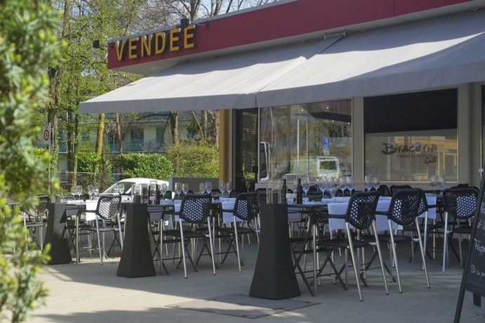 Imagen general del Hotel Hostellerie de la Vendee. Foto 10