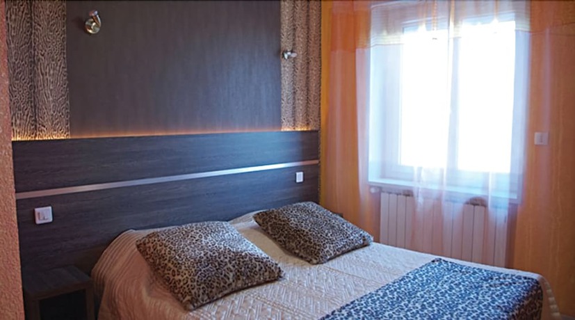 Imagen de la habitación del Hotel Hostellerie du Centrotel et Spa. Foto 16