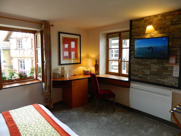 Imagen de la habitación del Hotel Hostellerie du Ch&acirc;teau, Eguisheim. Foto 11