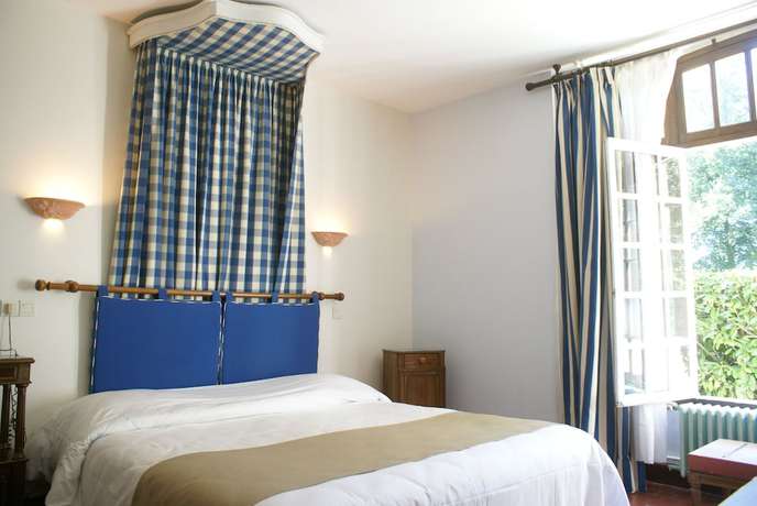 Imagen de la habitación del Hotel Hostellerie du Château de l\'Isle. Foto 17