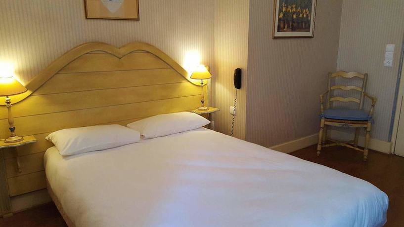 Imagen de la habitación del Hotel Hostellerie du Moulin des Ruats. Foto 15