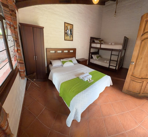 Imagen de la habitación del Hotel Hosteria Agoyan Spa. Foto 6