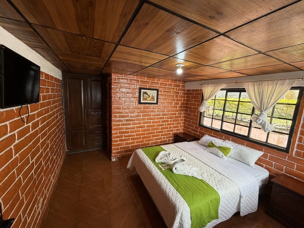 Imagen de la habitación del Hotel Hosteria Agoyan Spa. Foto 15