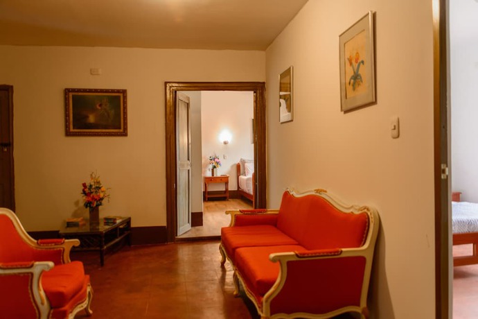 Imagen de la habitación del Hotel Hosteria Colonial La Cueva de Leo. Foto 15