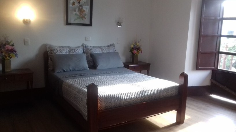 Imagen de la habitación del Hotel Hosteria Colonial La Cueva de Leo. Foto 16