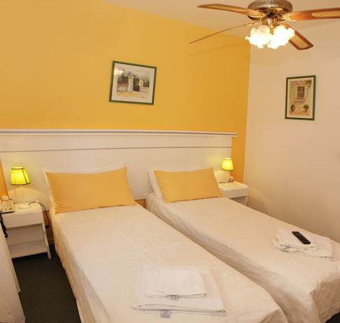 Imagen de la habitación del Hotel Hosteria Dalmacia. Foto 11