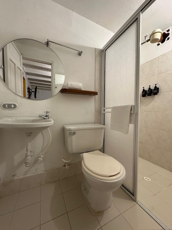 Imagen de la habitación del Hotel Hosteria El Paraiso, Jardin. Foto 4