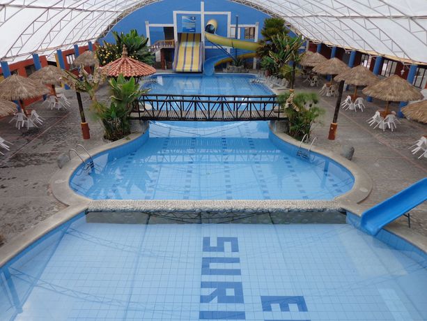 Imagen de la piscina del Hotel Hosteria El Surillal. Foto 12