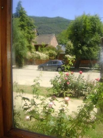 Imagen de los exteriores del Hotel Hosteria Hueney Ruca. Foto 6