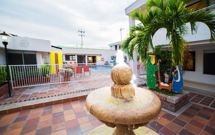 Imagen de los exteriores del Hotel Hosteria Los Dujos. Foto 11