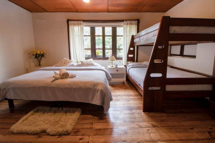 Imagen de la habitación del Hotel Hosteria PapaGayo. Foto 16