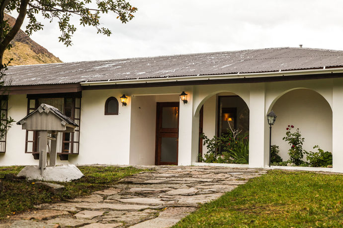 Imagen de los exteriores del Hotel Hosteria Pehoe. Foto 16