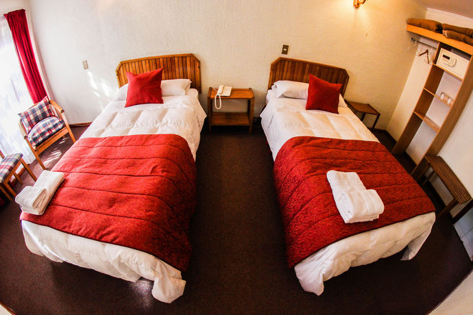 Imagen de la habitación del Hotel Hosteria Pehoe. Foto 13