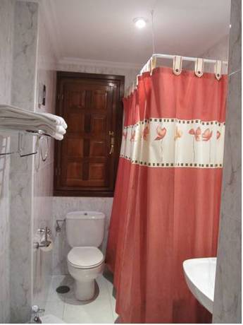 Imagen de la habitación del Hotel Hosteria Picos De Europa. Foto 3