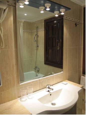 Imagen de la habitación del Hotel Hosteria Picos De Europa. Foto 12