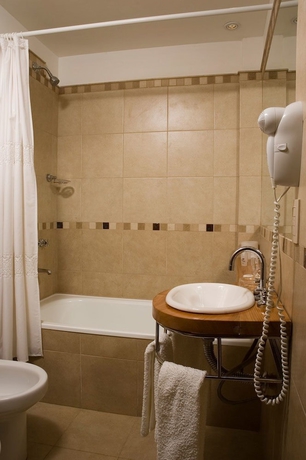 Imagen de la habitación del Hotel Hosteria Roble Sur. Foto 15