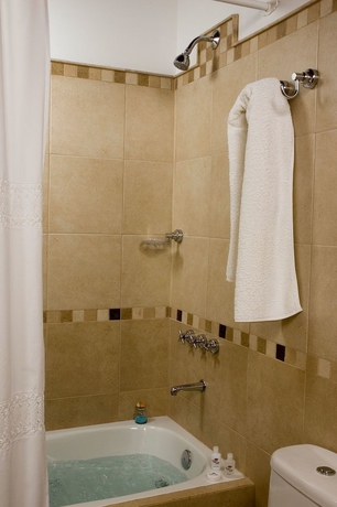 Imagen de la habitación del Hotel Hosteria Roble Sur. Foto 16