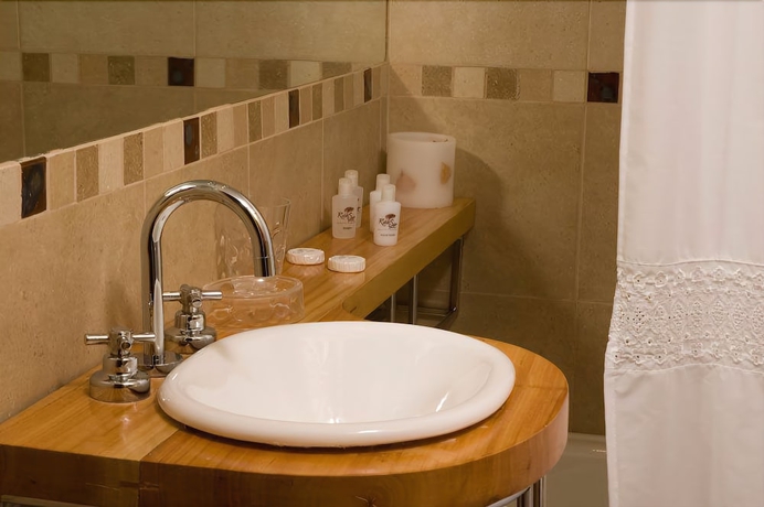 Imagen de la habitación del Hotel Hosteria Roble Sur. Foto 17