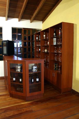 Imagen del bar/restaurante del Hotel Hosteria San Carlos Tababela. Foto 4