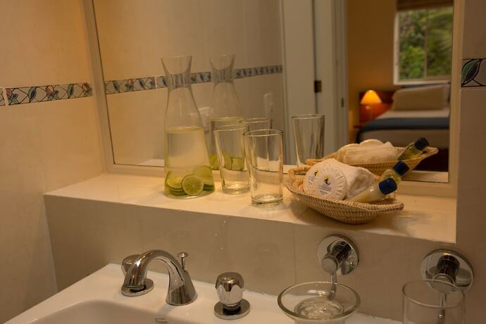 Imagen de la habitación del Hotel Hosteria del Parque Machalilla. Foto 12