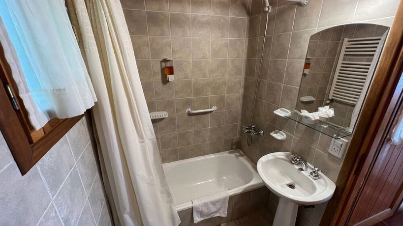 Imagen de la habitación del Hotel Hosteria y Caba&ntilde;as Posada Quinen by Nordic. Foto 3