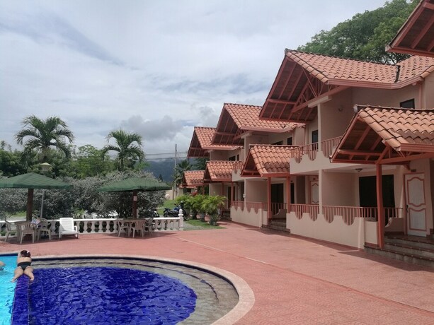 Imagen de la piscina del Hotel Hoster&iacute;a Bohios. Foto 36