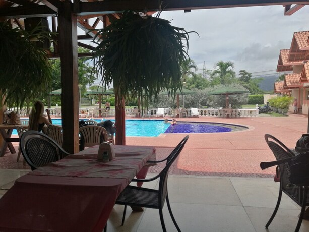 Imagen de la piscina del Hotel Hoster&iacute;a Bohios. Foto 38