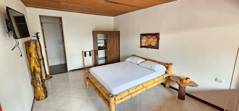 Imagen general del Hotel Hoster&iacute;a Brisas del R&iacute;o. Foto 3