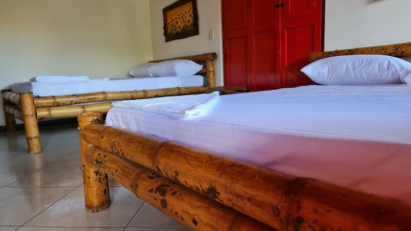 Imagen general del Hotel Hoster&iacute;a Brisas del R&iacute;o. Foto 4