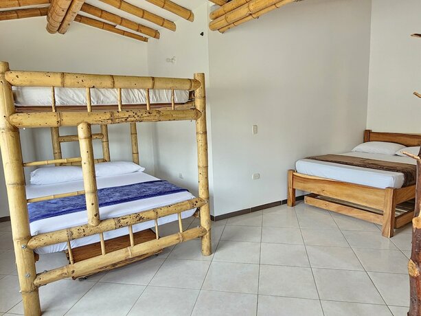 Imagen general del Hotel Hoster&iacute;a Brisas del R&iacute;o. Foto 6