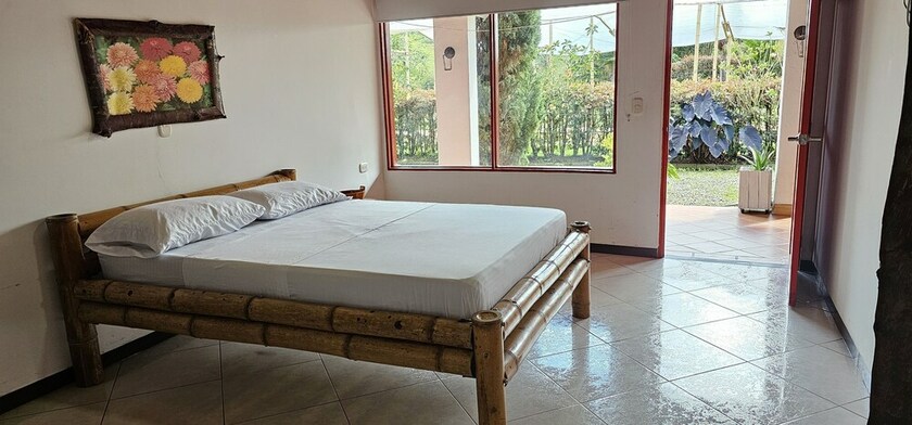 Imagen general del Hotel Hoster&iacute;a Brisas del R&iacute;o. Foto 12