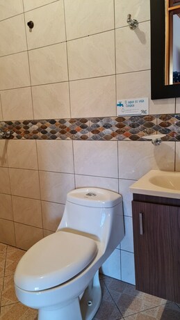 Imagen general del Hotel Hoster&iacute;a Brisas del R&iacute;o. Foto 14