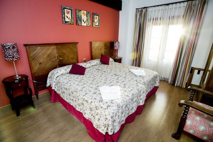 Imagen de la habitación del Hotel Hostería Del Mudéjar Ávila. Foto 11