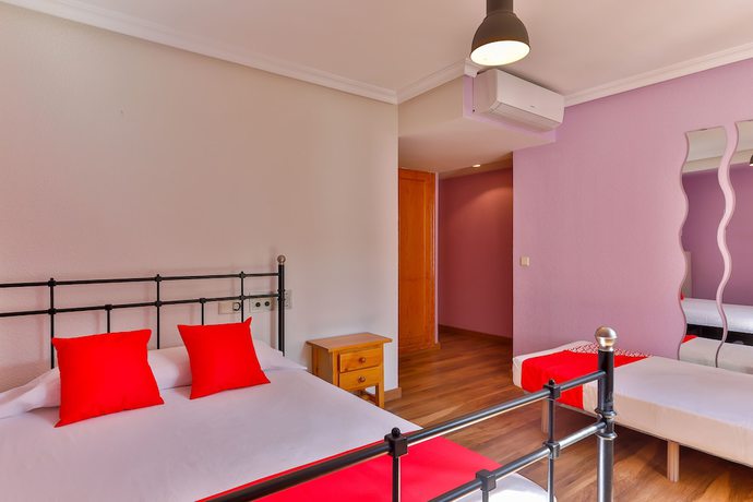 Imagen de la habitación del Hotel Hostería El Bodegón De Gredos. Foto 5