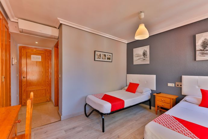 Imagen de la habitación del Hotel Hostería El Bodegón De Gredos. Foto 12