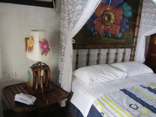 Imagen de la habitación del Hotel Hoster&iacute;a Farall&oacute;n Dillon. Foto 4